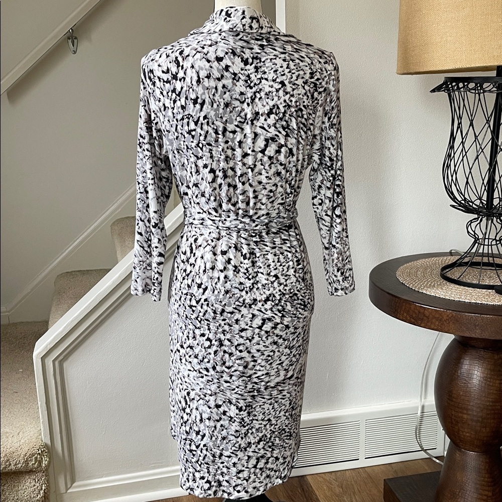 CAbi Black and White Abstract Print Jersey Knit 3/4 Sleeve Shirt Dress M - Picture 6 of 13